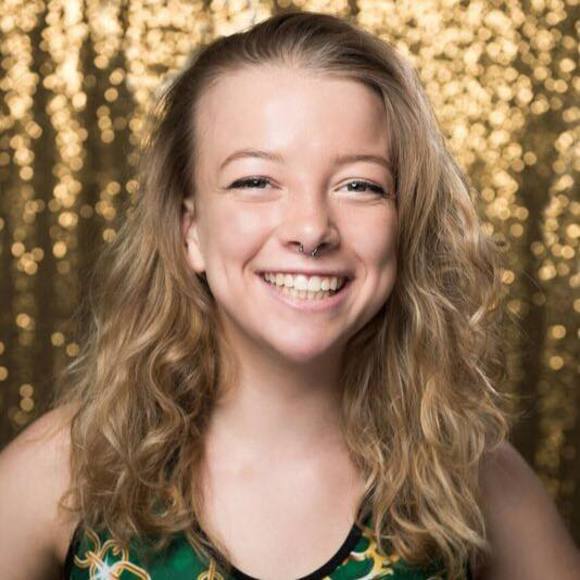 Meet your Posher, Molly - Picture 1 of 1